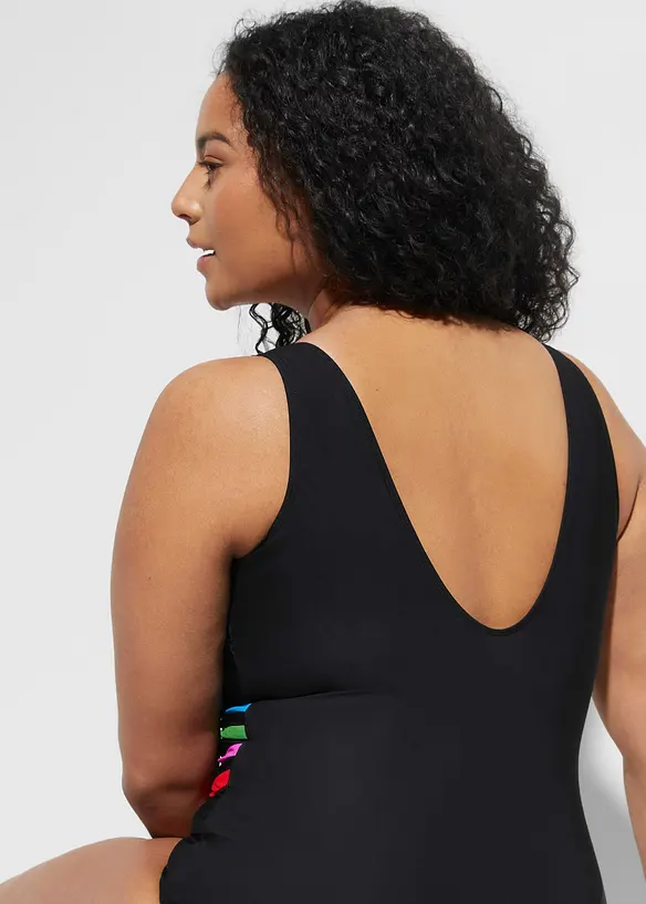 Shape-badedrakt med innfellinger, sterkt formende, bonprix