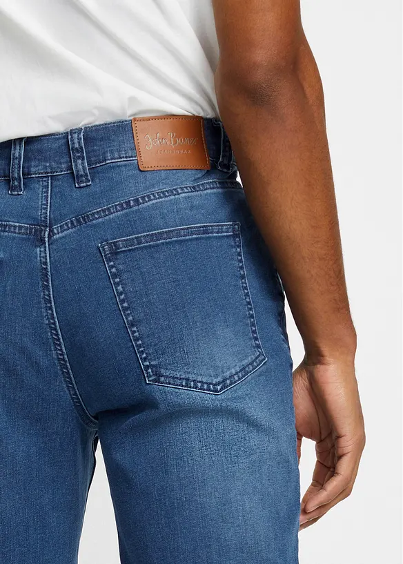 Classic Fit Power-Stretch-jeans med T-400 med komfortsnitt, Tapered, bonprix