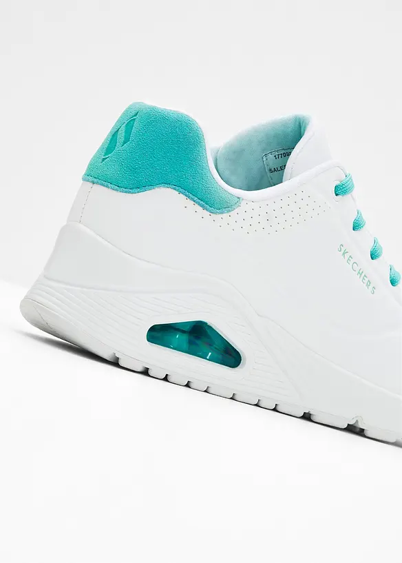 Sneakers med memoryskum fra Skechers, Skechers