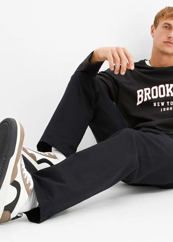 Relaxed Fit stretch-chinos med økologisk bomull, Straight, bonprix