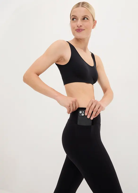 Ultrasoft treningsleggings med lommer på sidene, i capri-lengde, bonprix