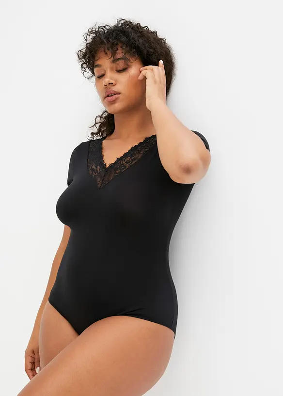 Body med halvlange ermer av modal med blonde, bonprix