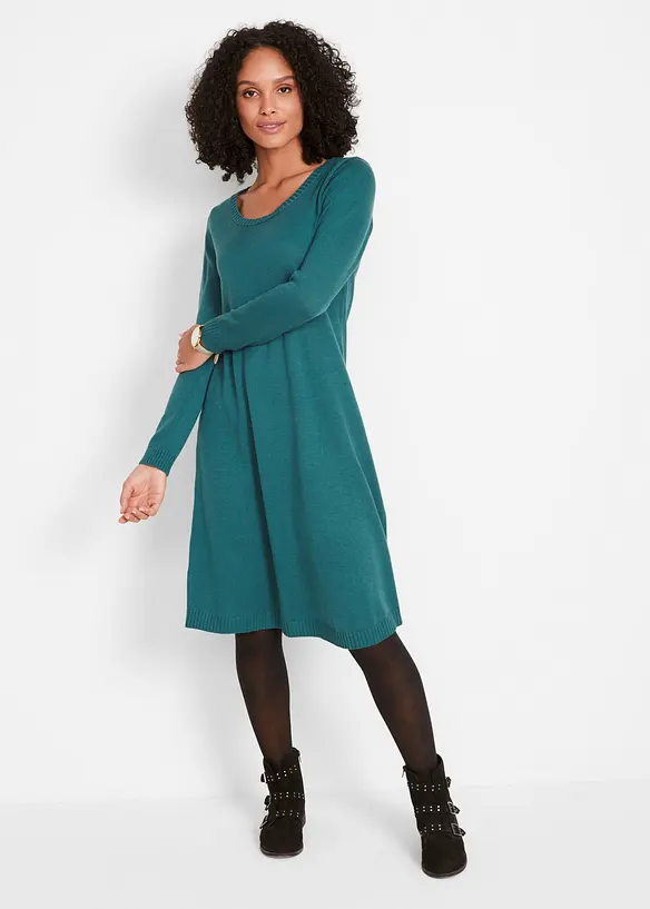 Strikkekjole i utsvingt modell, bonprix