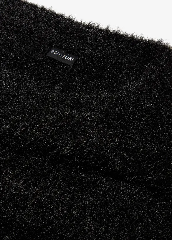 Oversized genser av fluffy garn, bonprix