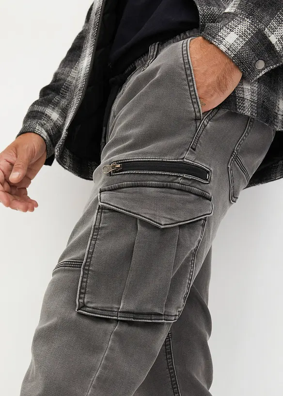 Regular Fit-denimjoggers med cargolommer, Straight, bonprix