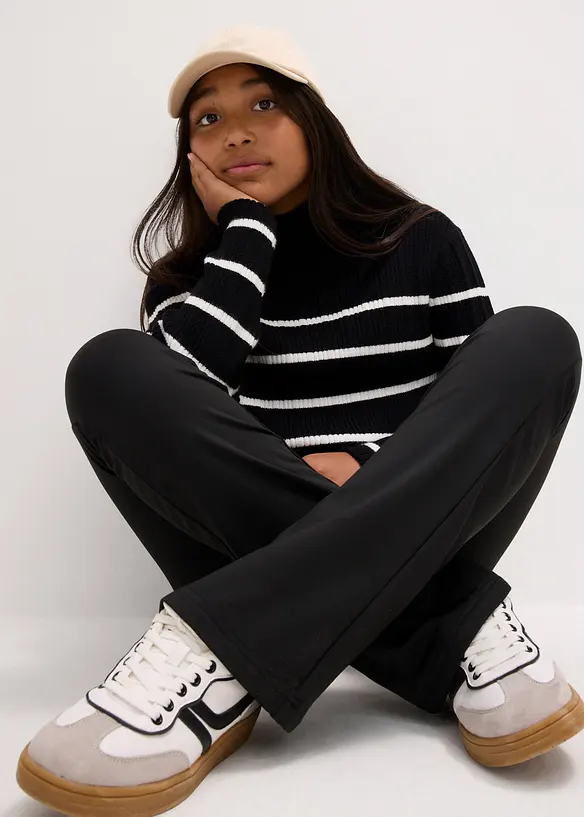 Jerseybukse med utsvingte ben og flosset innside, bonprix