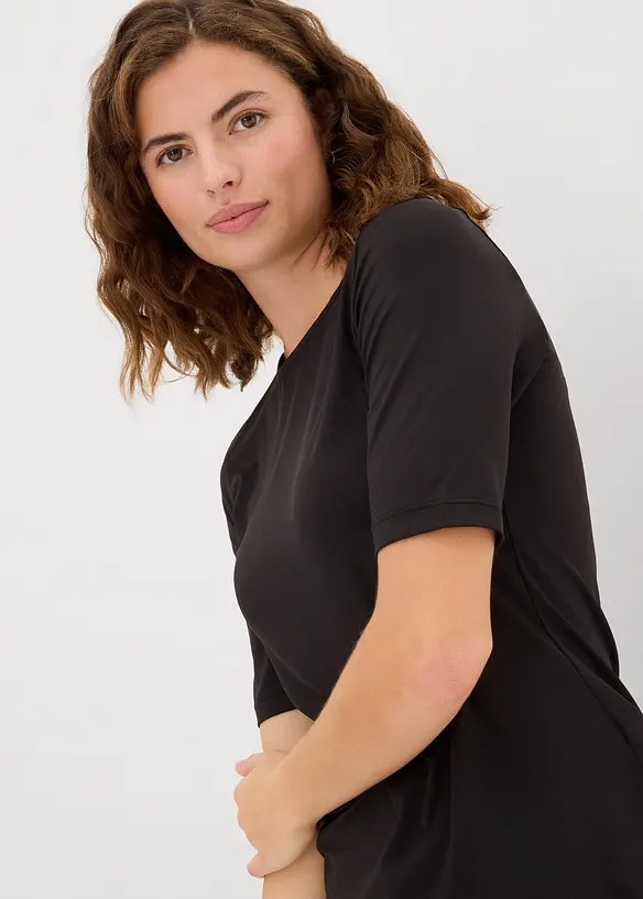 Topp i Slim Fit-modell, bonprix