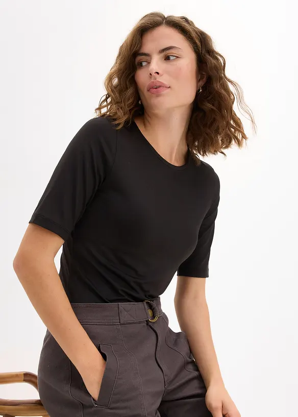 Topp i Slim Fit-modell, bonprix