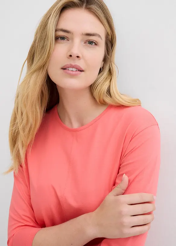 Topp i boxy-modell og &oslash;kologisk bomull, bonprix