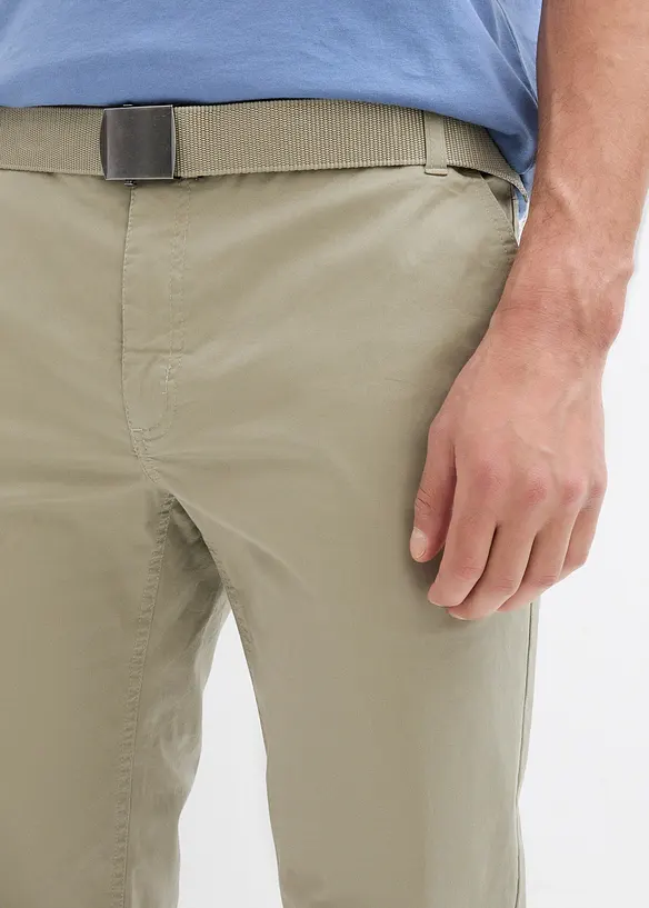 Regular Fit-chinos med belte og stretch, Straight, bonprix