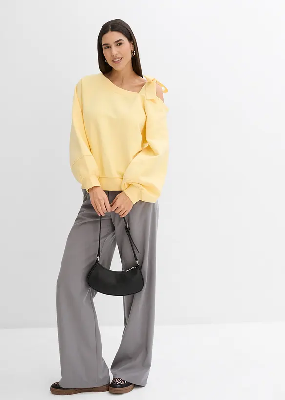 One shoulder-sweatshirt i vid modell, bonprix