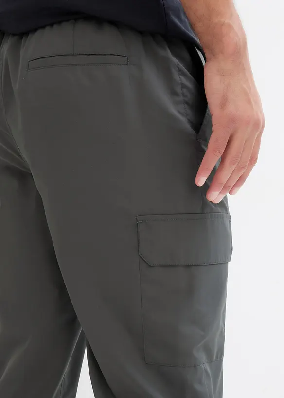 Ultralett, pull on-bukse med cargolommer og bionic-finish, vannavvisende, bonprix