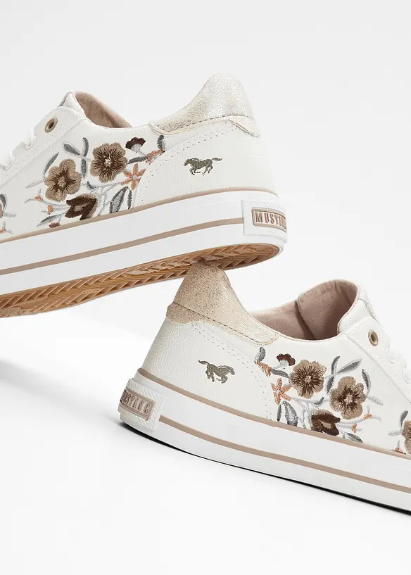 Sneakers med broderi fra Mustang, Mustang