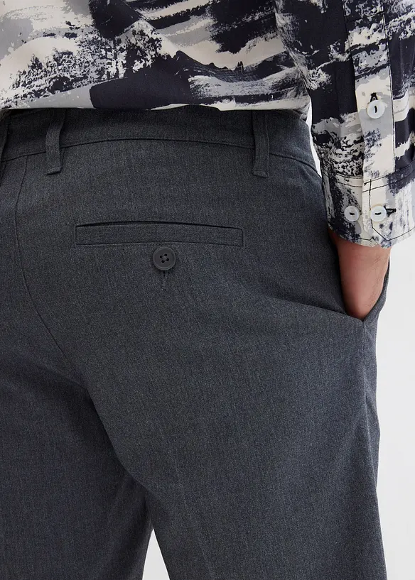 Chino-bermudashorts med buksepress, Relaxed Fit, bonprix