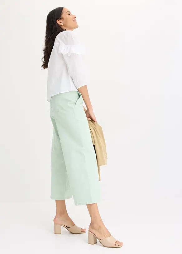 Bluse i lett materiale med volanger, bonprix
