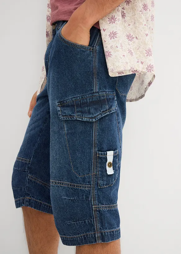 Lang bermudashorts i lett denim med stretch, Relaxed Fit, bonprix