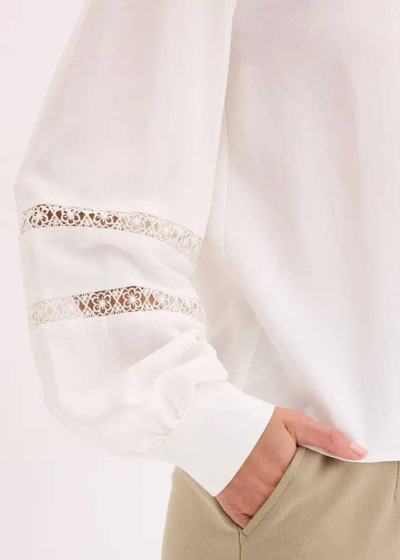 Bluse med lin og chrochet-innfellinger, bonprix