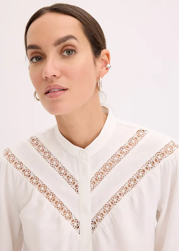 Bluse med lin og chrochet-innfellinger, bonprix