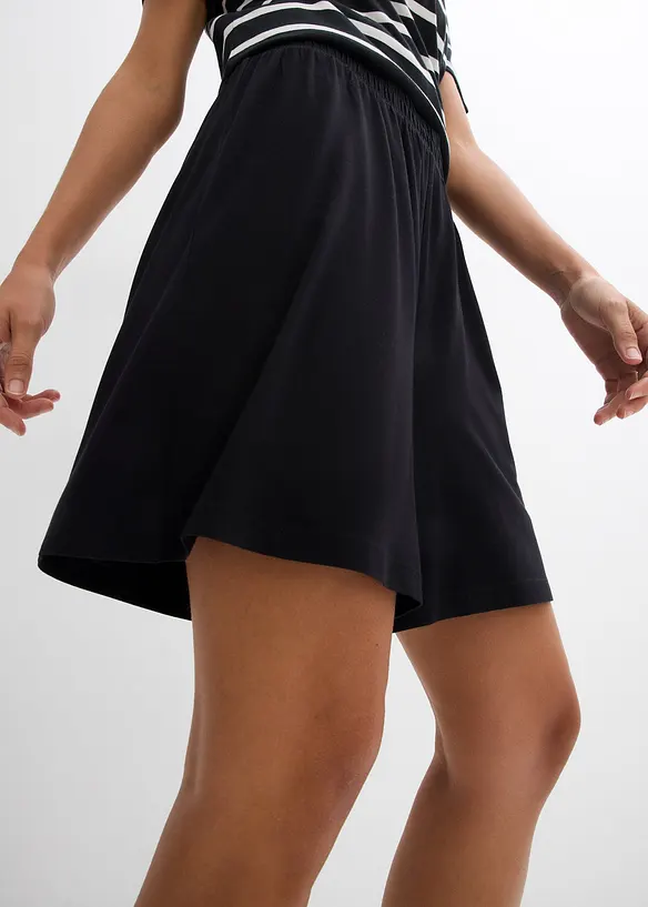 Shorts i slip on-modell av myk viskosemiks, bonprix