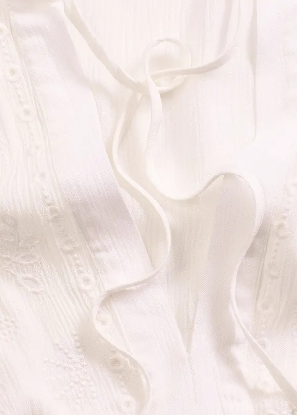 Bluse med hullbroderi, bonprix
