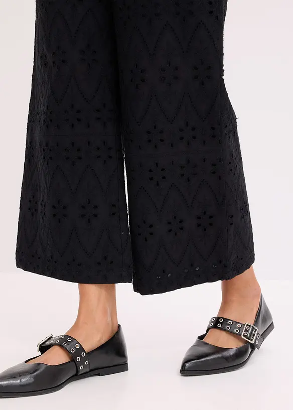 Culotte med hullbroderi, bonprix