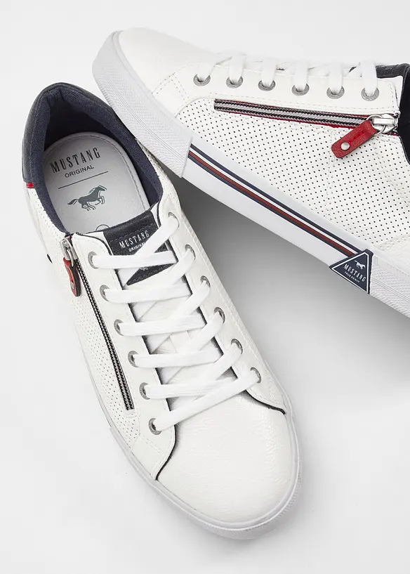 Sneakers fra Mustang, Mustang
