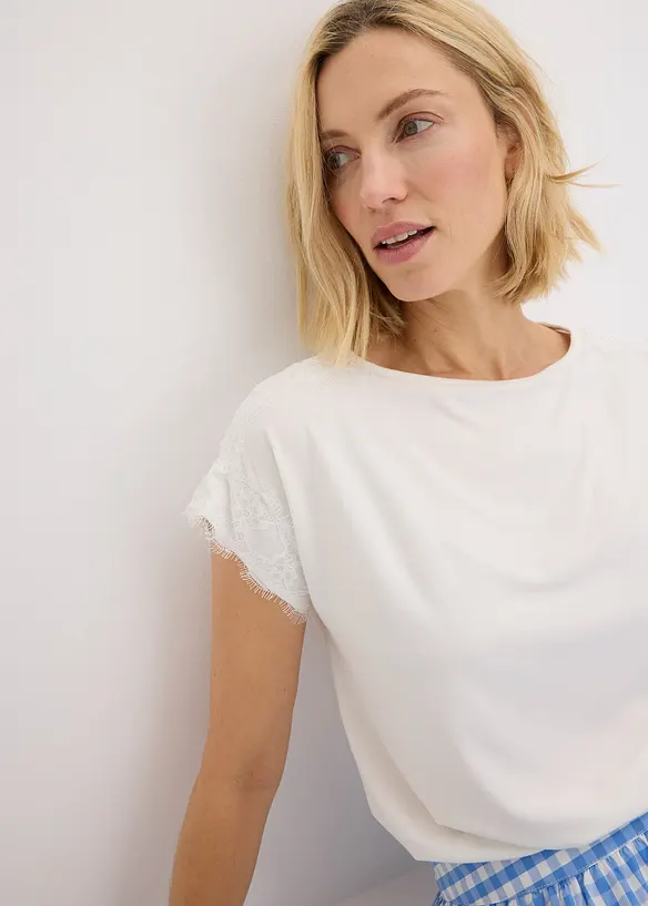 Topp i viskose med blonder, bonprix