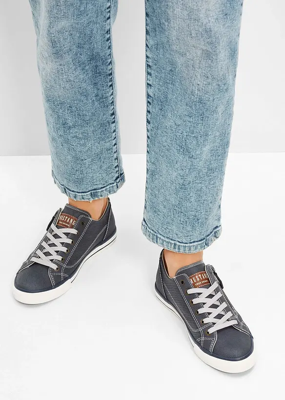 Sneakers fra Mustang, Mustang