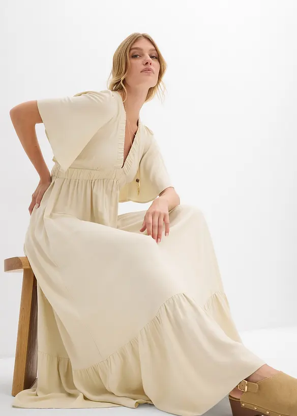 Maxikjole i lett viskose med volang, bonprix