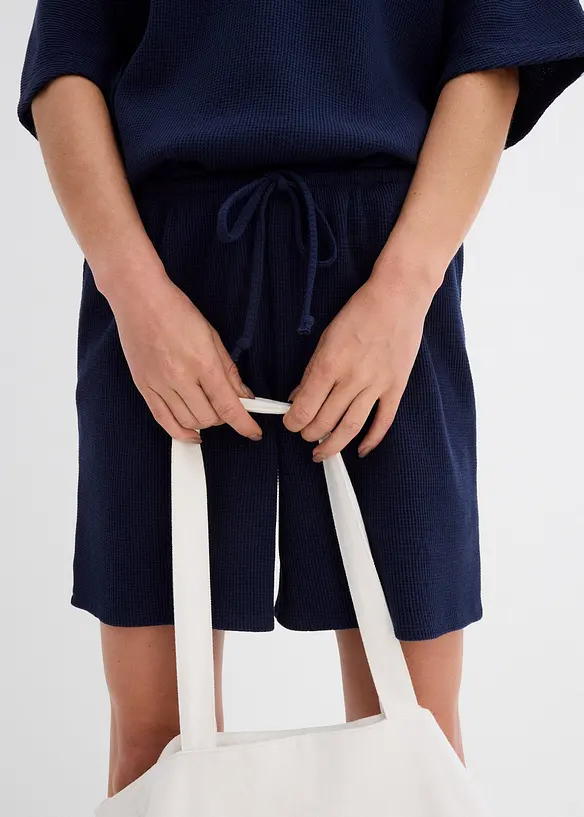 Shorts i strukturmateriale av 100% bomull, bonprix
