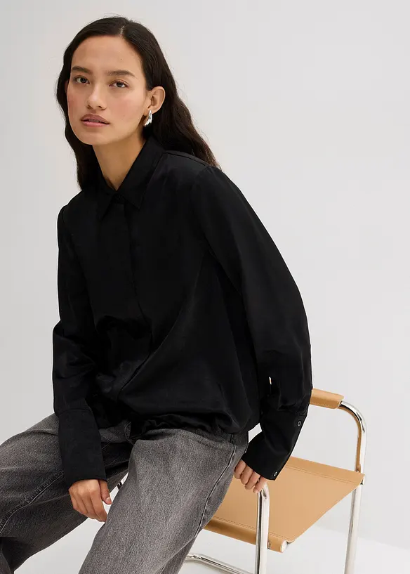 Satengbluse i viskosemiks, bonprix