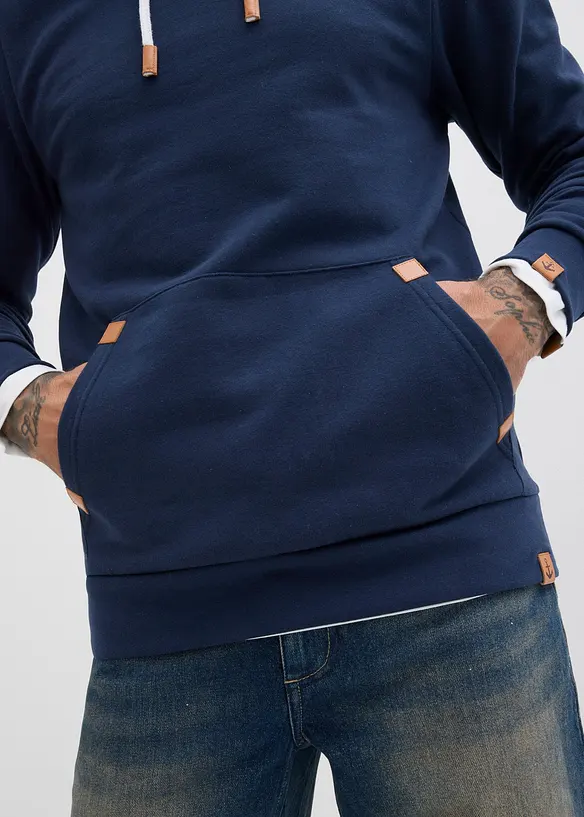 Hettegenser med detaljer i imitert skinn, bonprix