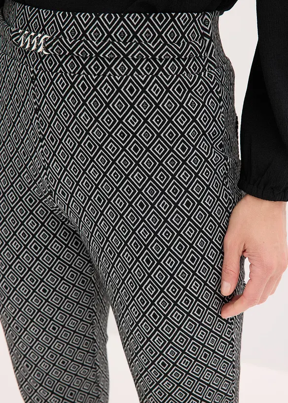 Vid jacquard slip on-bukse med lukningsdetalj, bonprix