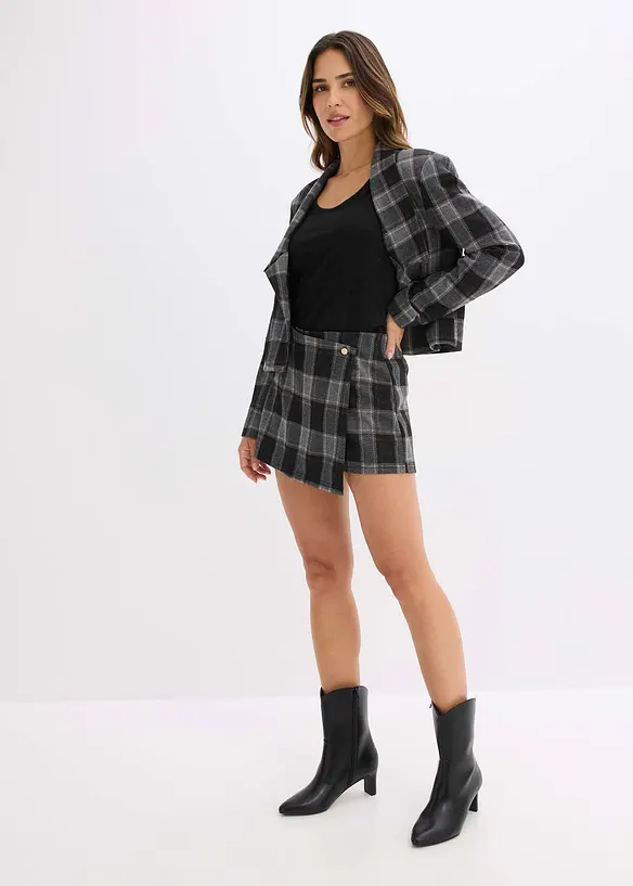 Kort skort med smykkeknapp, bonprix