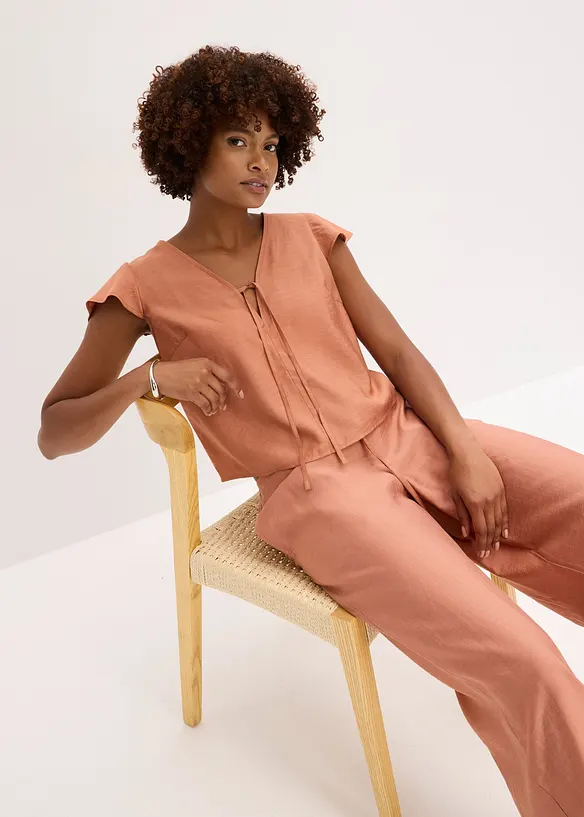 Bluse med volangermer i glansfull stil, bonprix