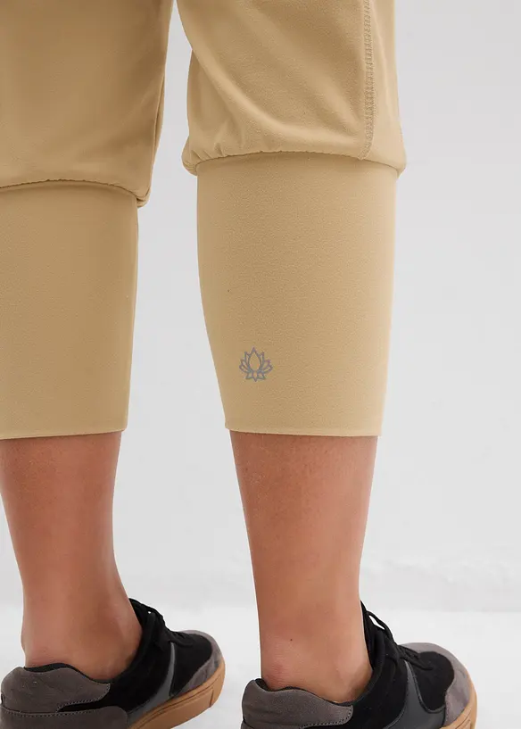 Capri-bukse av mykt materiale, bonprix