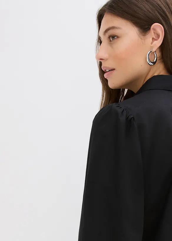 Bluse med naglepynt, bonprix