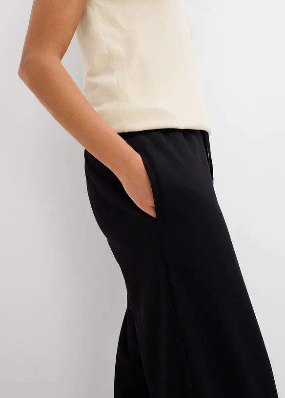 Joggebukse i 100% &oslash;kologisk bomull og barrel modell, bonprix