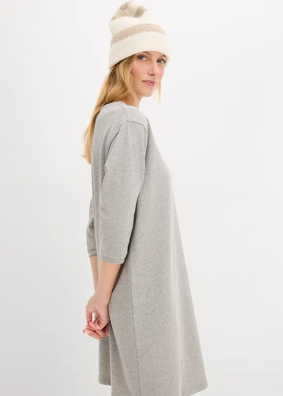 Sweatshirtkjole i utsvingt modell, bonprix