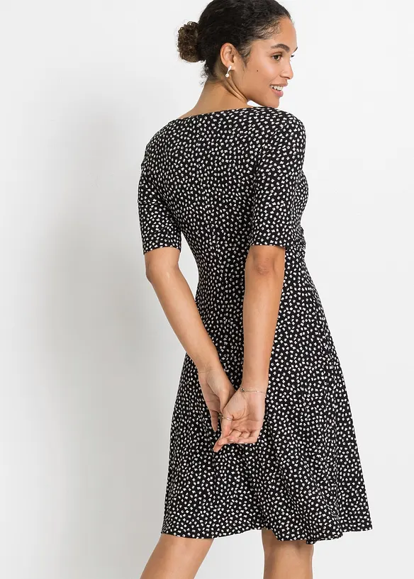 Mønstret jerseykjole med drapering, bonprix