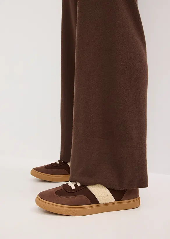 Strikket bukse i myk viskosemiks, bonprix