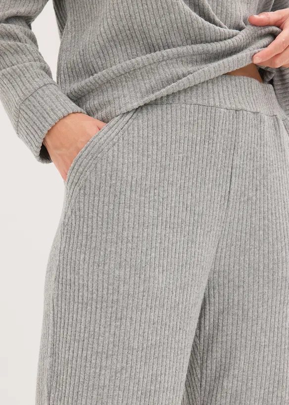 Loungewear-kosedress i mykt ribbemateriale, oversized, bonprix