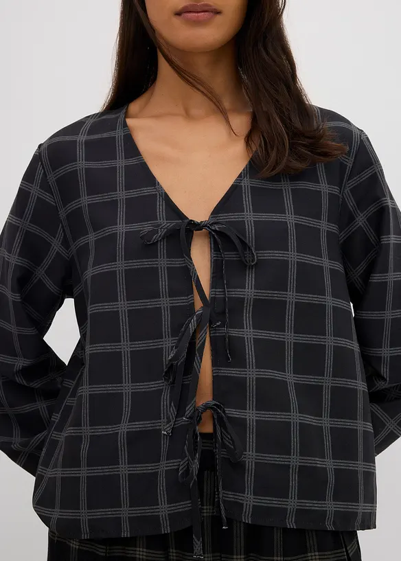 Oversized bluse av  myk viskose, bonprix