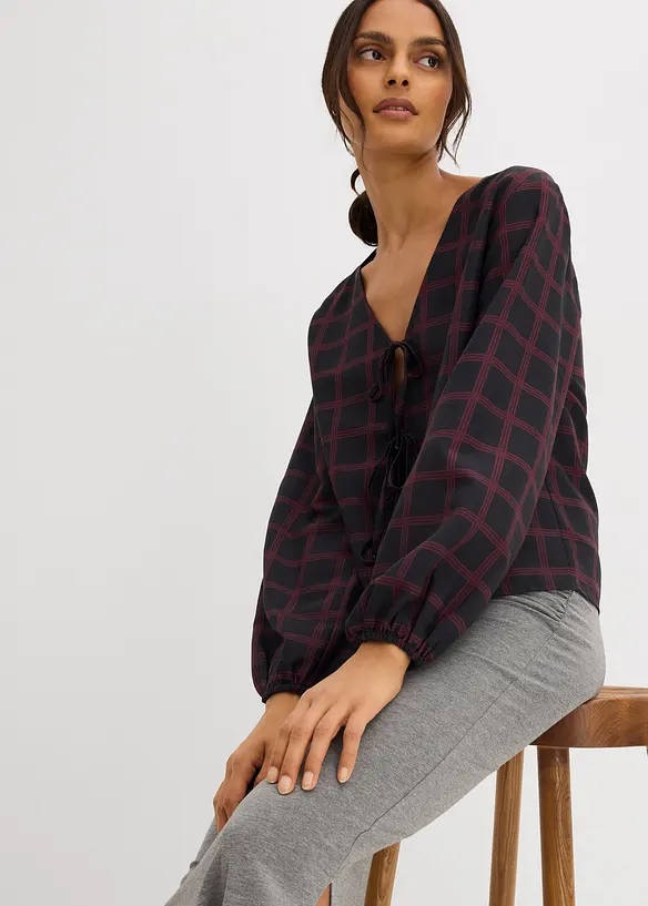 Oversized bluse av  myk viskose, bonprix
