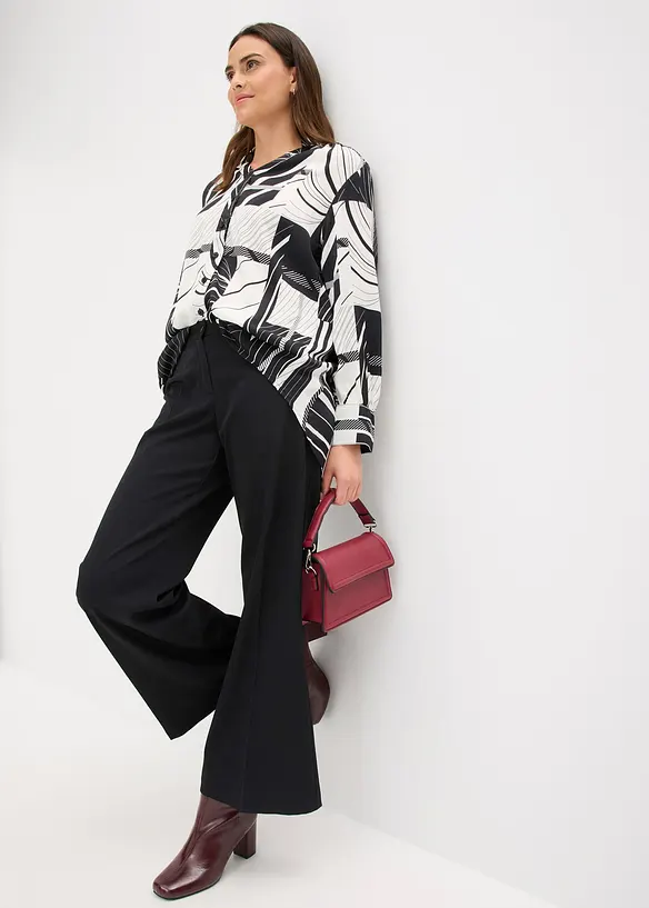 Satengbluse med passepoiler i kontrastfarge, bonprix