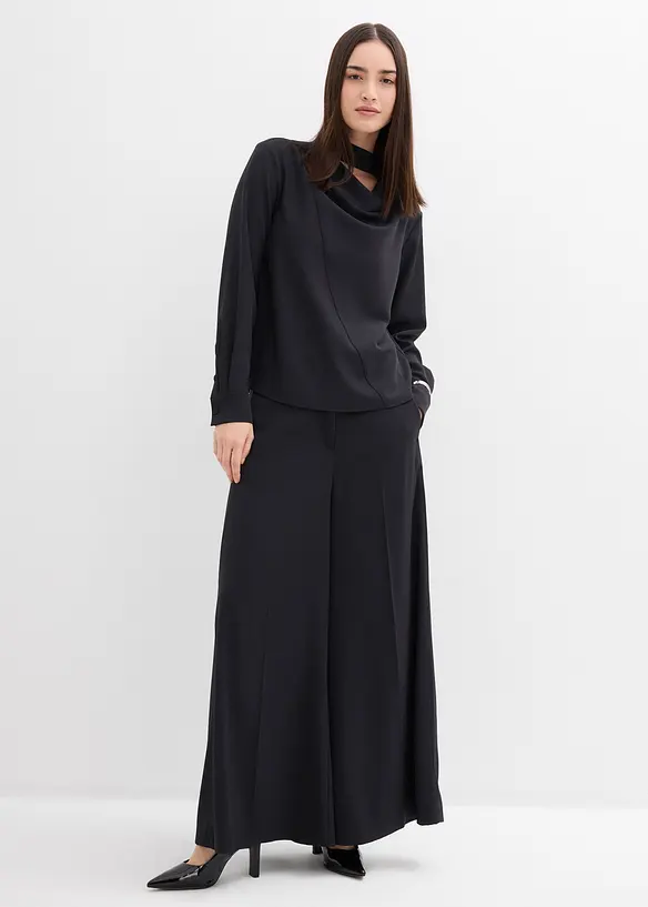 Topp i blusemateriale med lett glans, bonprix