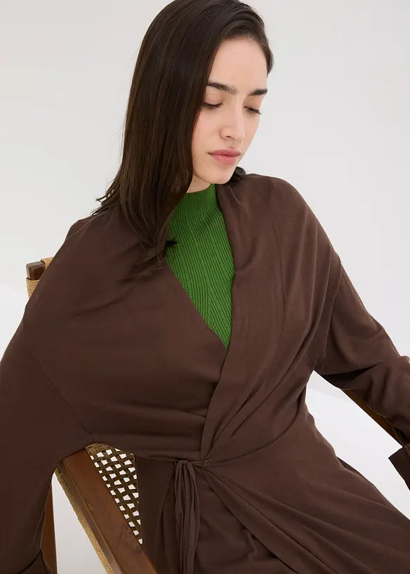 Strikket kåpe av myk viskosemiks, bonprix