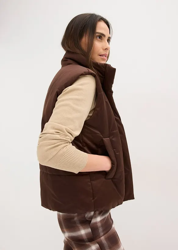 Vattert vest med lett glans, bonprix