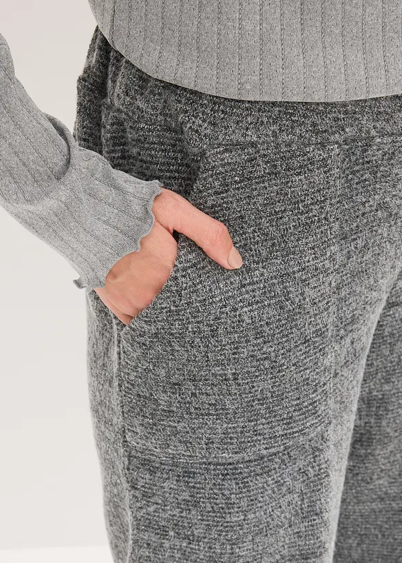 Loungewear-bukse i myk chenille, bonprix