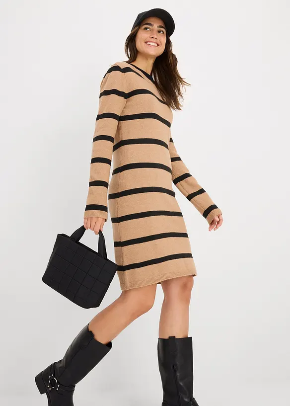 Strikket kjole i figurnær modell, bonprix